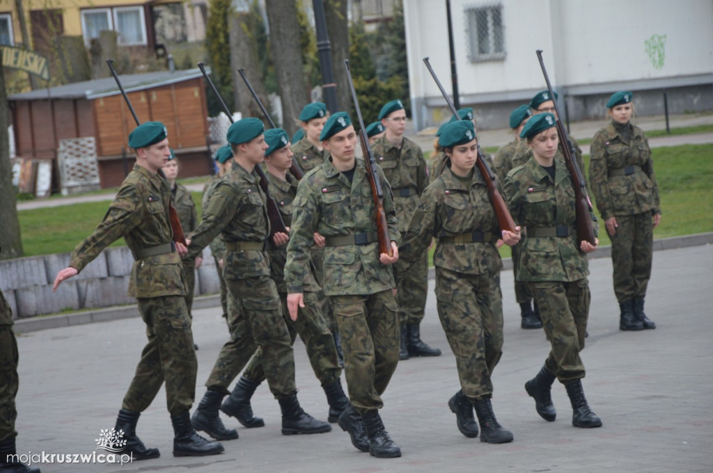 Uroczystość ślubowania klas mundurowych