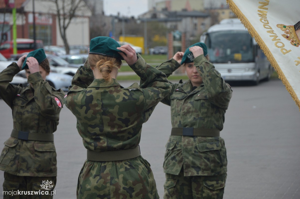 Uroczystość ślubowania klas mundurowych