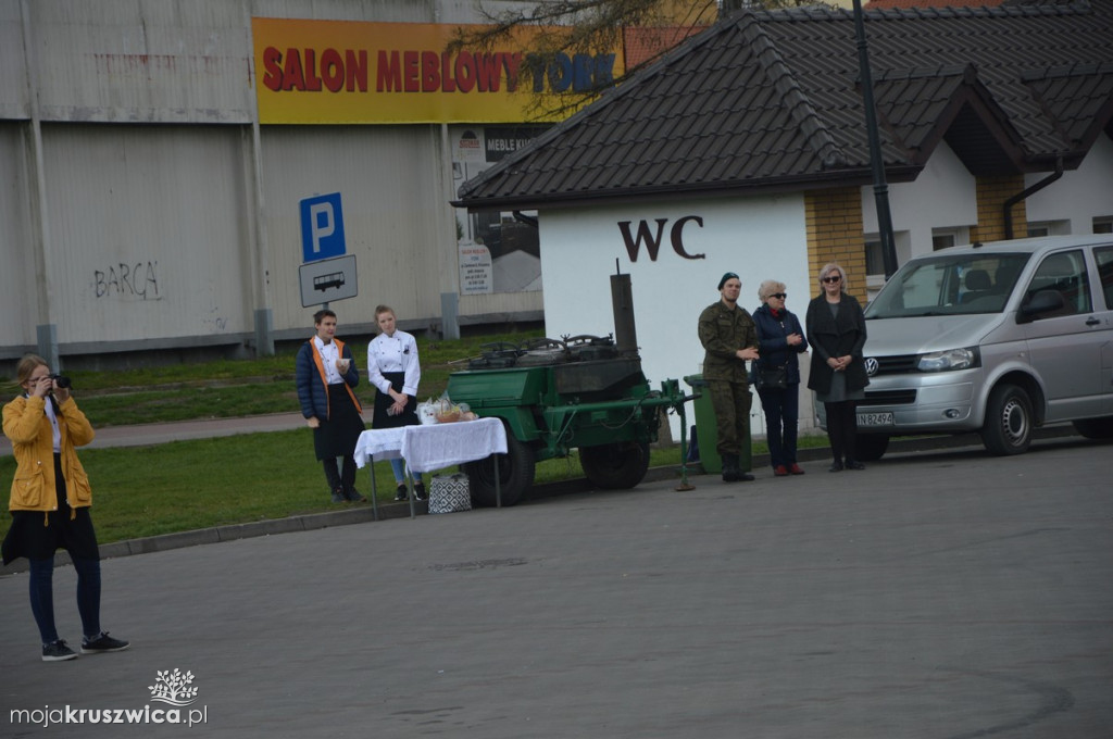 Uroczystość ślubowania klas mundurowych