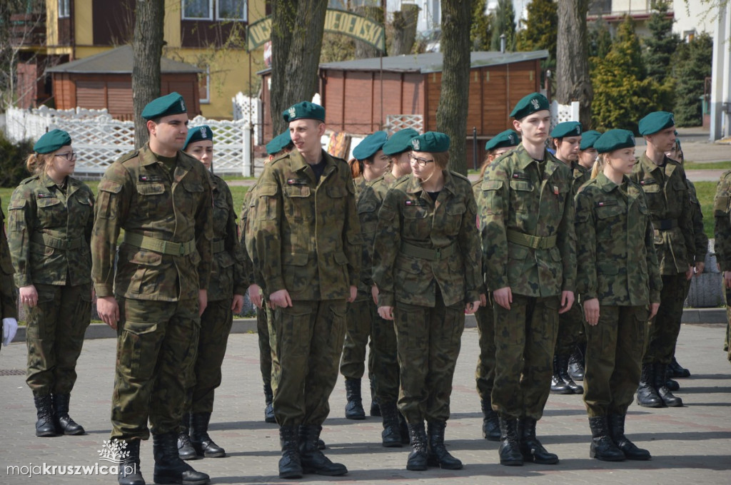 Uroczystość ślubowania klas mundurowych