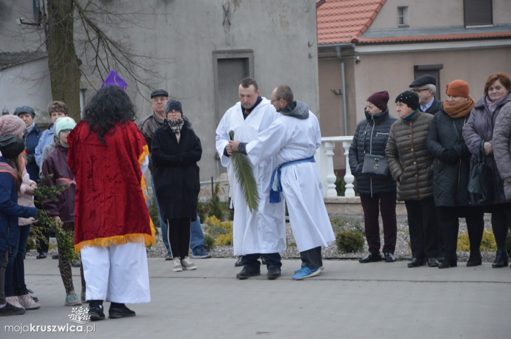 Droga Krzyżowa w Chełmcach