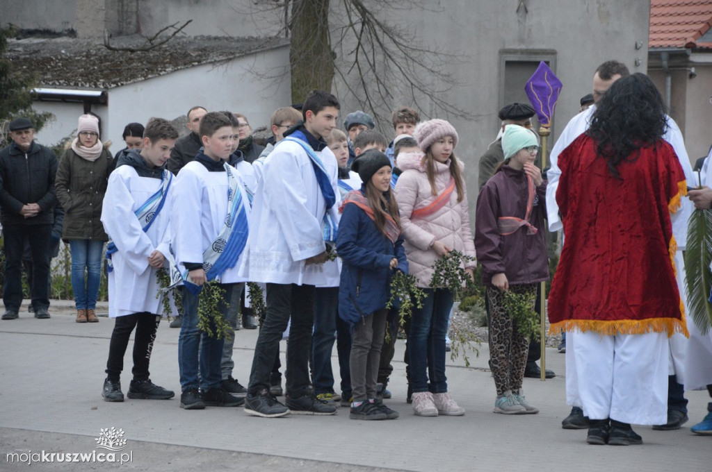 Droga Krzyżowa w Chełmcach