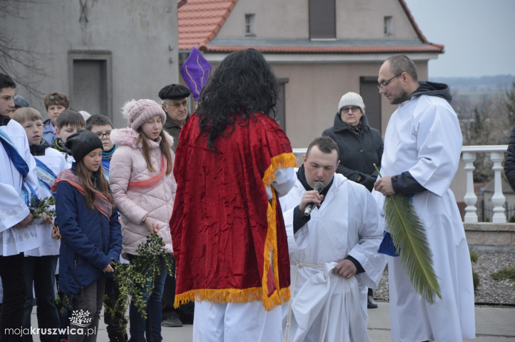 Droga Krzyżowa w Chełmcach