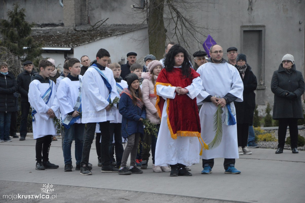 Droga Krzyżowa w Chełmcach