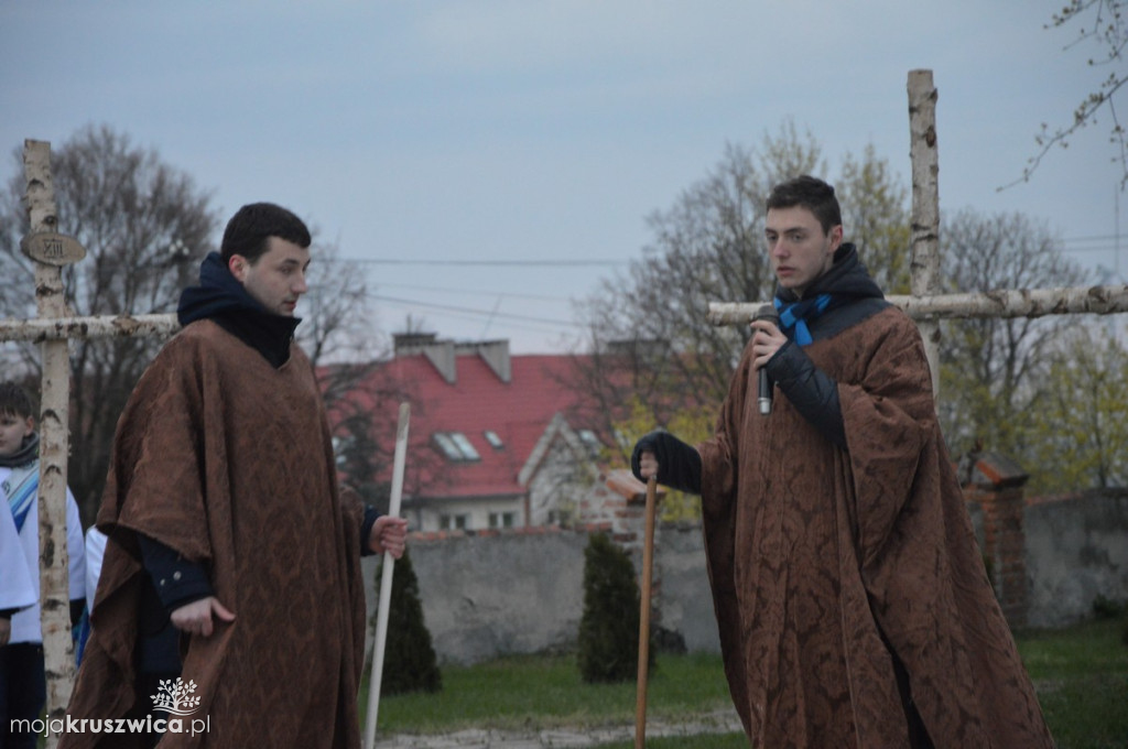 Droga Krzyżowa w Chełmcach