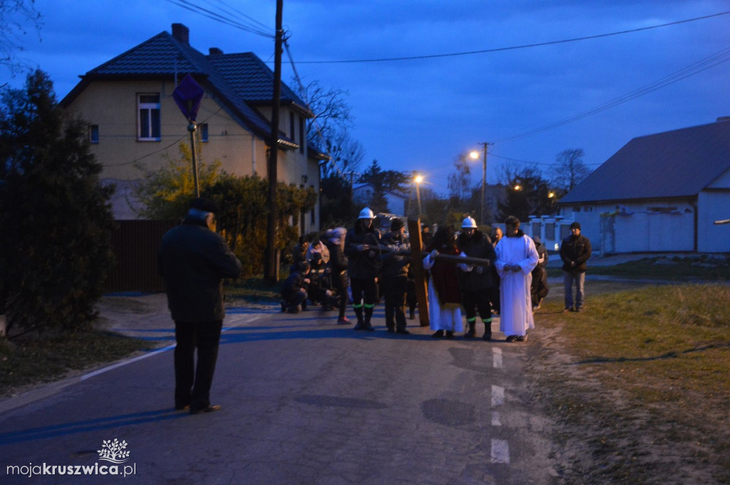 Droga Krzyżowa w Chełmcach