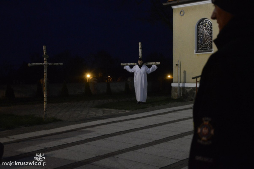 Droga Krzyżowa w Chełmcach