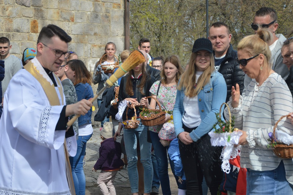Święcenie potraw w kolegiacie