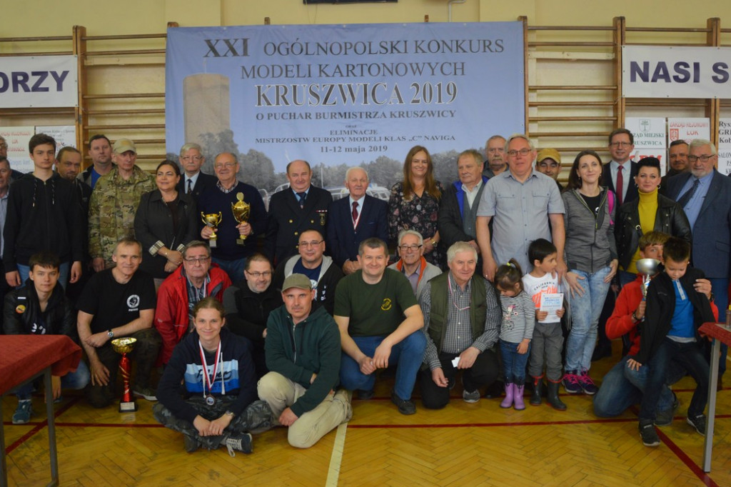 Konkurs modeli kartonowych 2019
