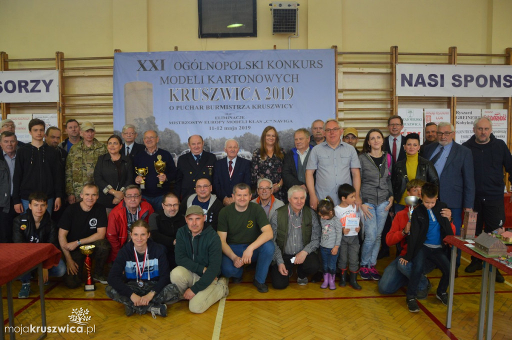 Konkurs modeli kartonowych 2019