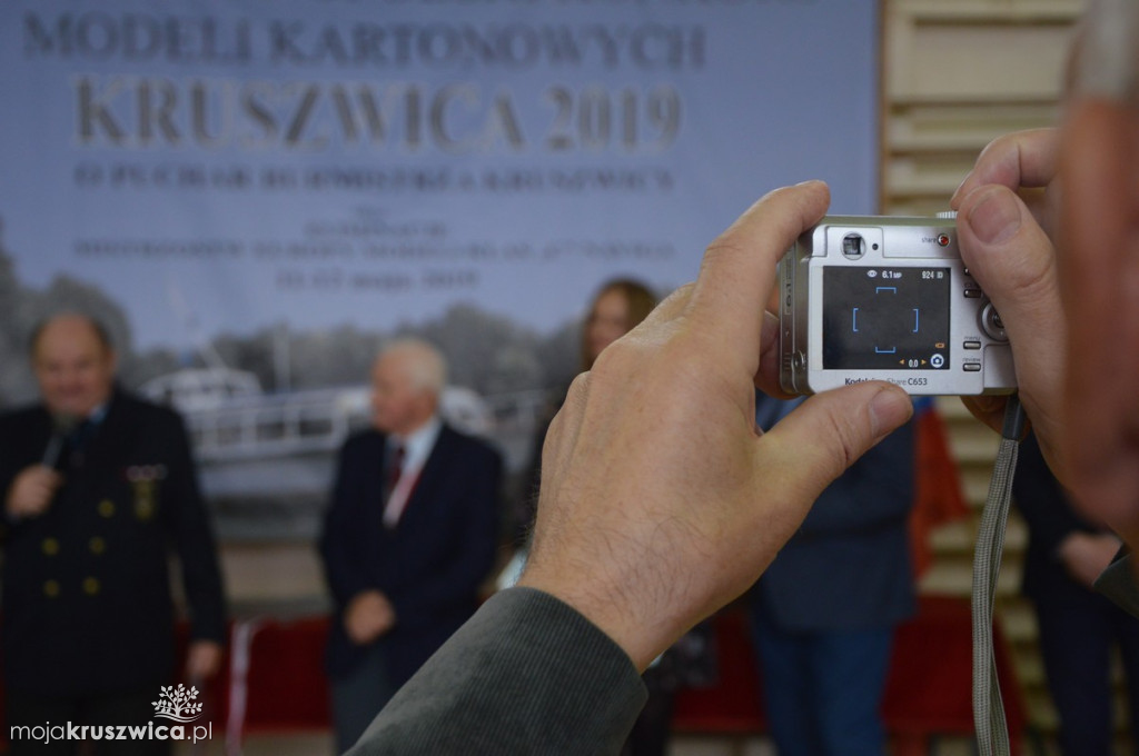 Konkurs modeli kartonowych 2019