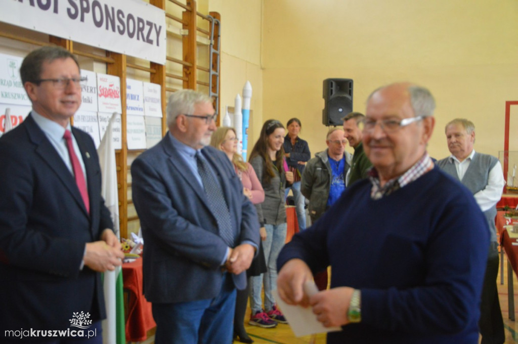 Konkurs modeli kartonowych 2019
