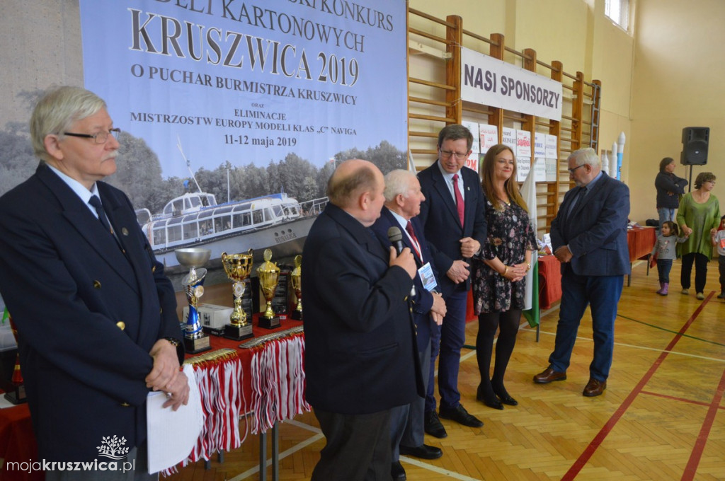 Konkurs modeli kartonowych 2019