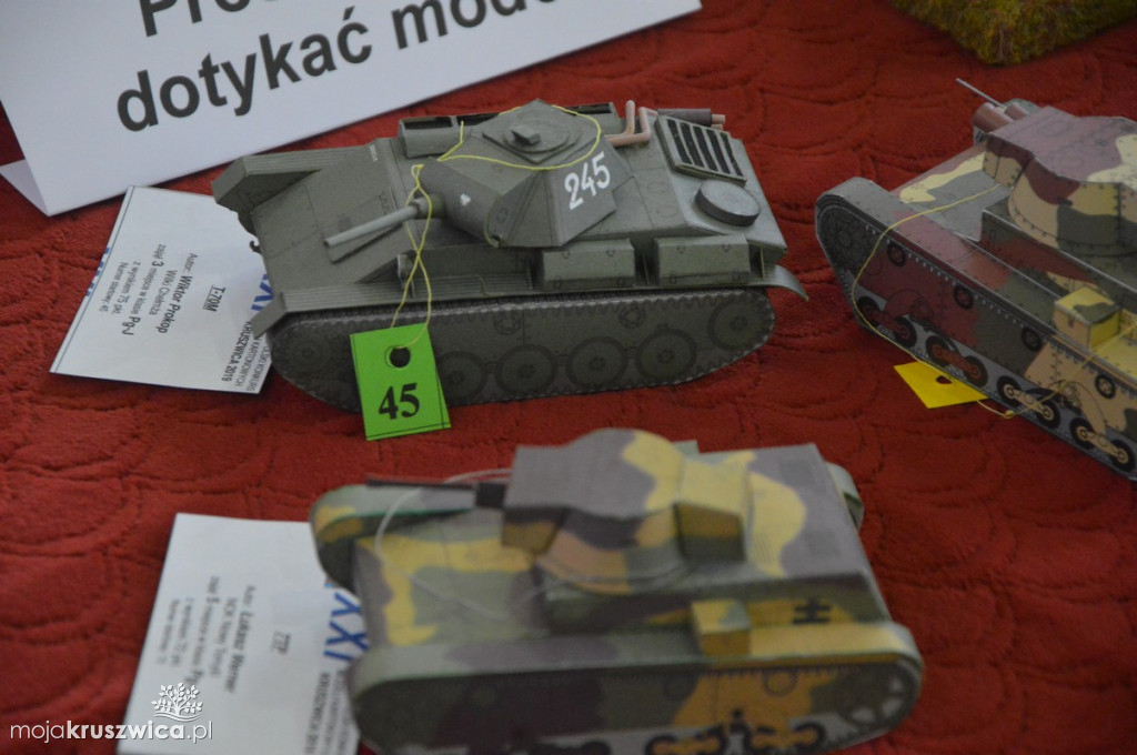 Konkurs modeli kartonowych 2019