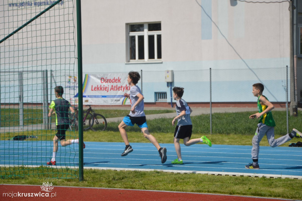Otwarte Mistrzostwa Kruszwicy dzieci w lekkiej atletyce.