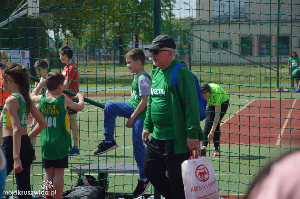 Otwarte Mistrzostwa Kruszwicy dzieci w lekkiej atletyce.