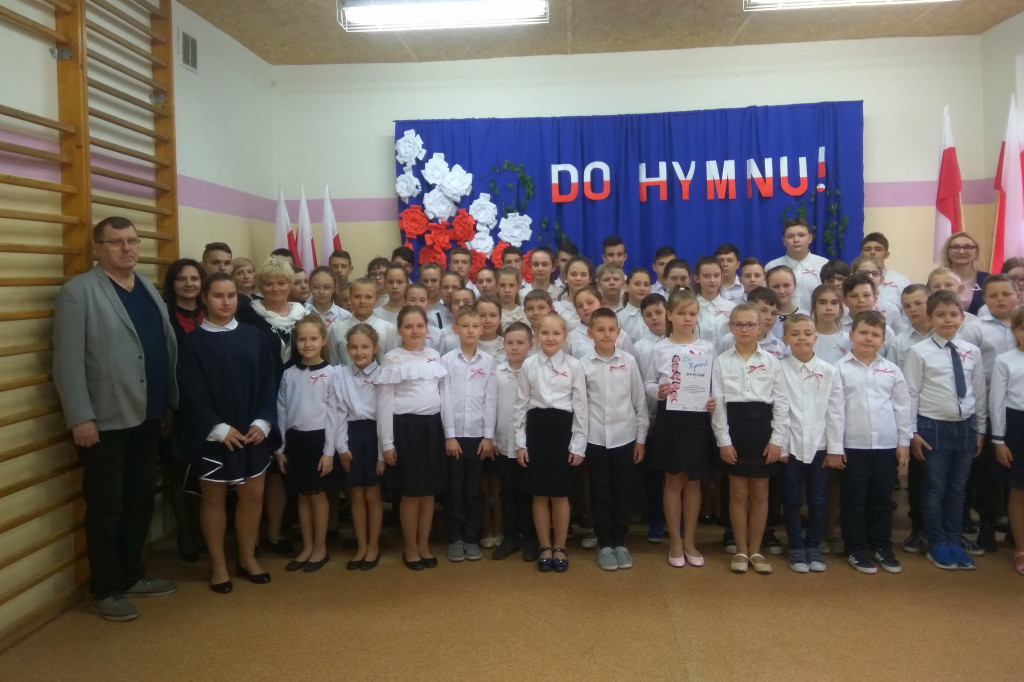 DO HYMNU