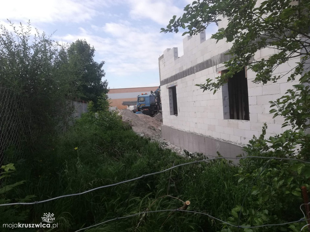 Budowa domu dziecka trwa