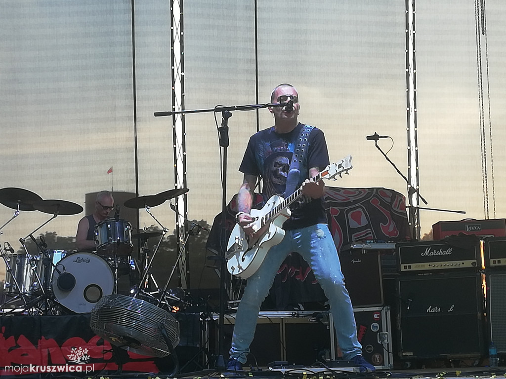 Kobranocka na scenie