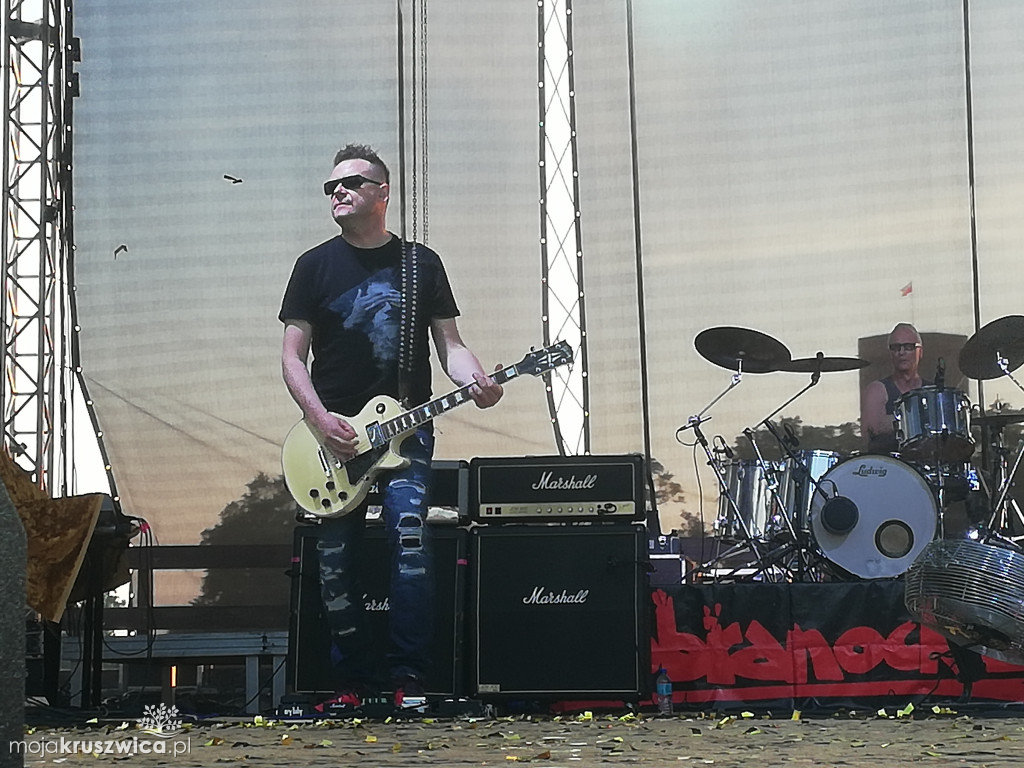 Kobranocka na scenie