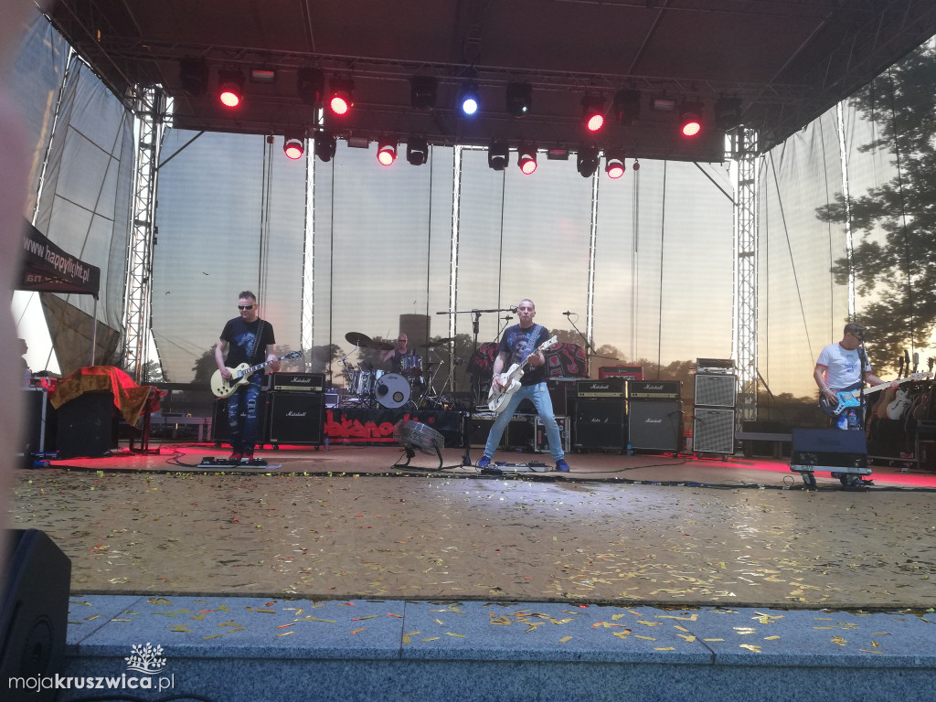 Kobranocka na scenie