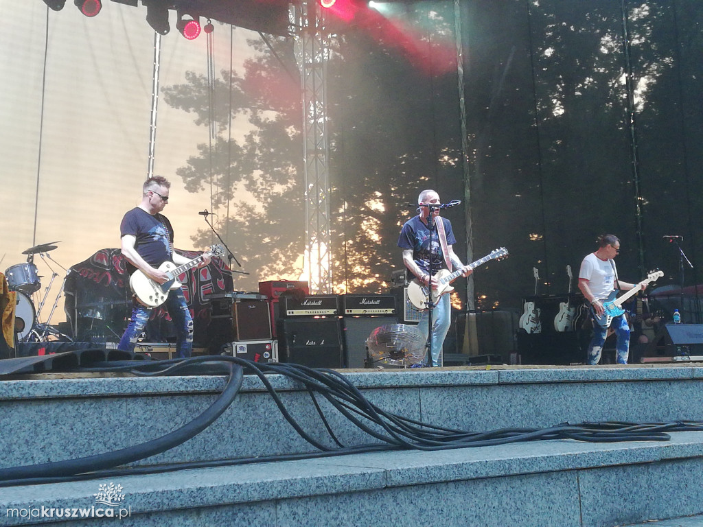 Kobranocka na scenie