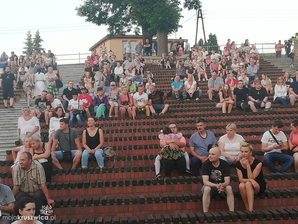 Kobranocka na scenie
