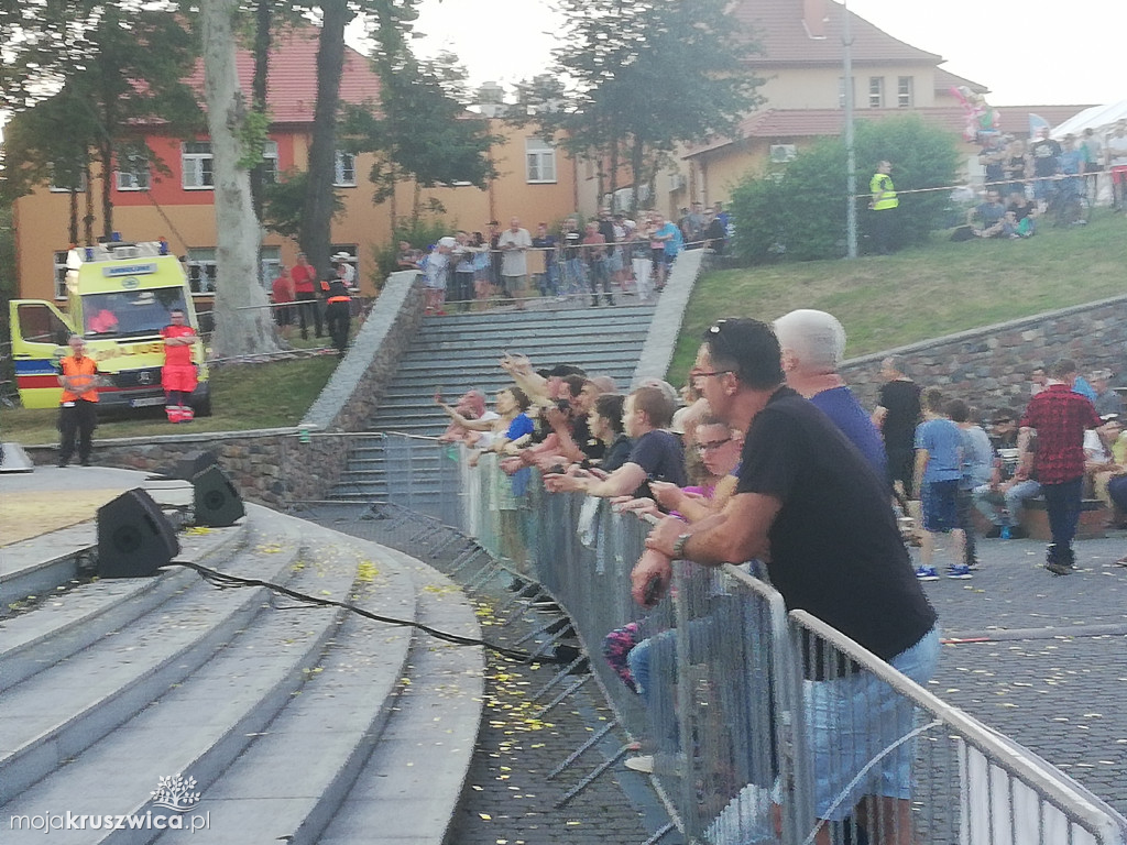 Kobranocka na scenie