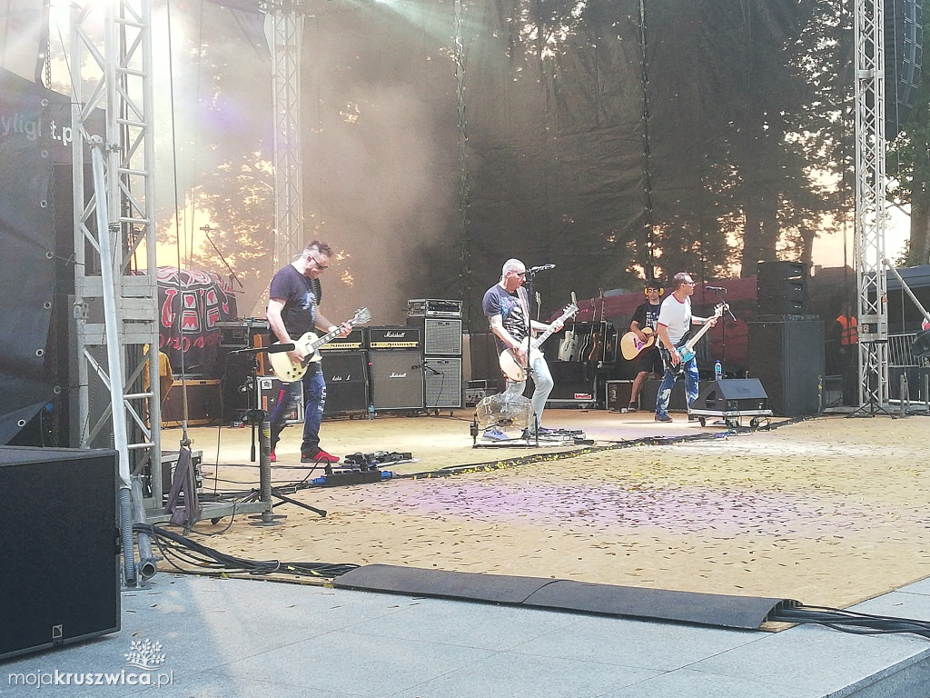 Kobranocka na scenie