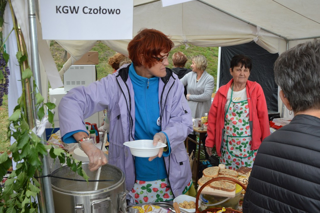 Koła Gospodyń Wiejskich w Kruszwicy częstują każdego!