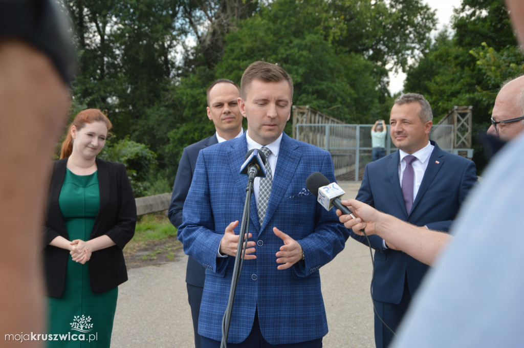 Konferencja prasowa w Kobylnikach
