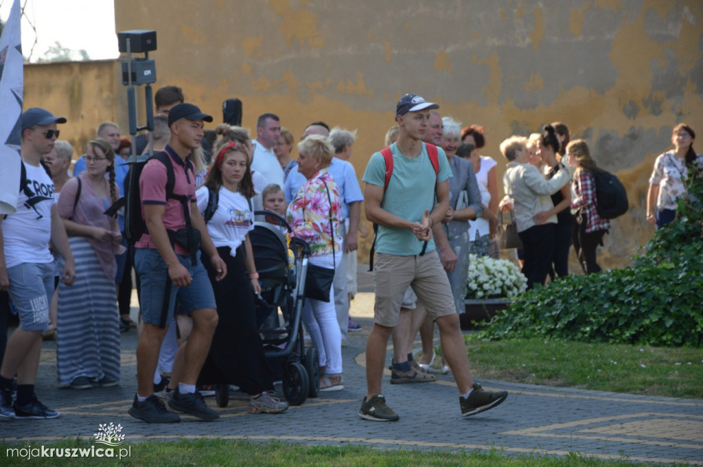 Pielgrzymi wyruszyli z Kruszwicy 2019