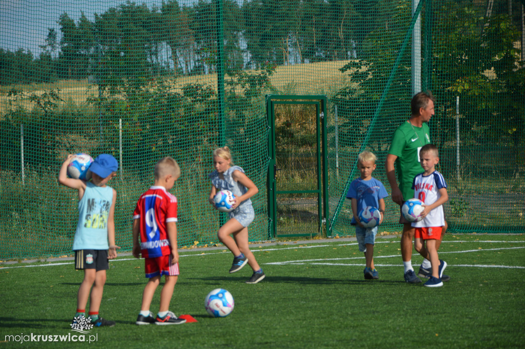 Football Academy Kruszwica w Chełmcach