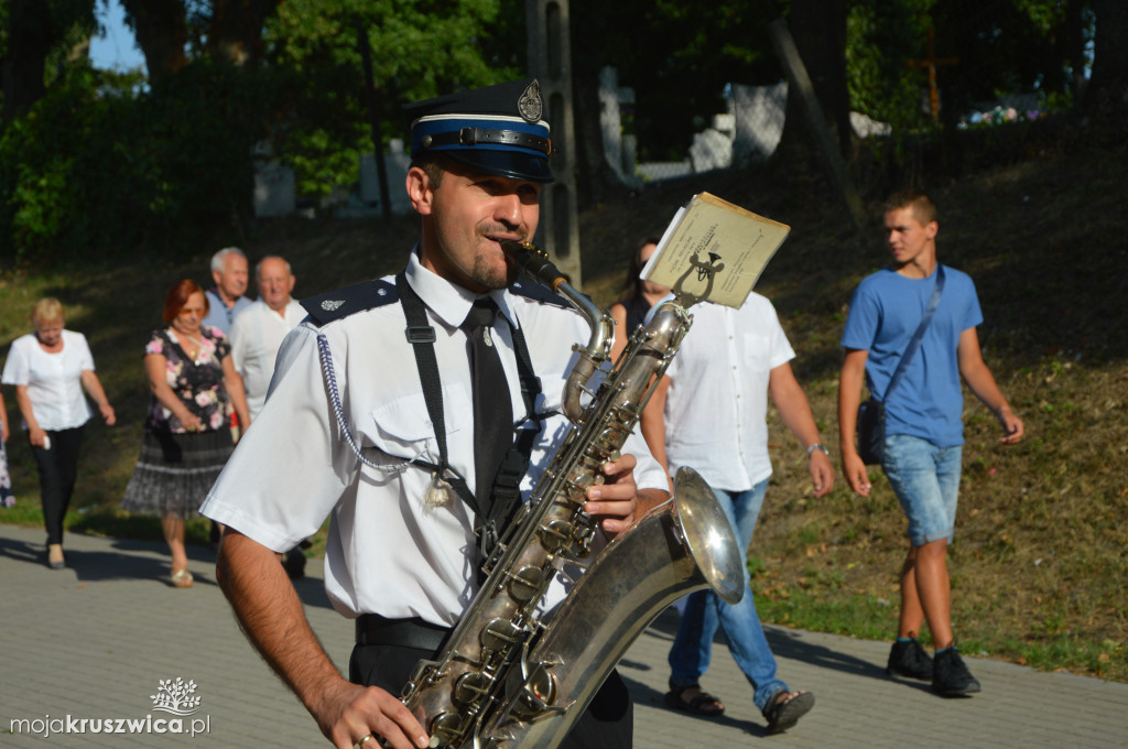 Występ mażoretki