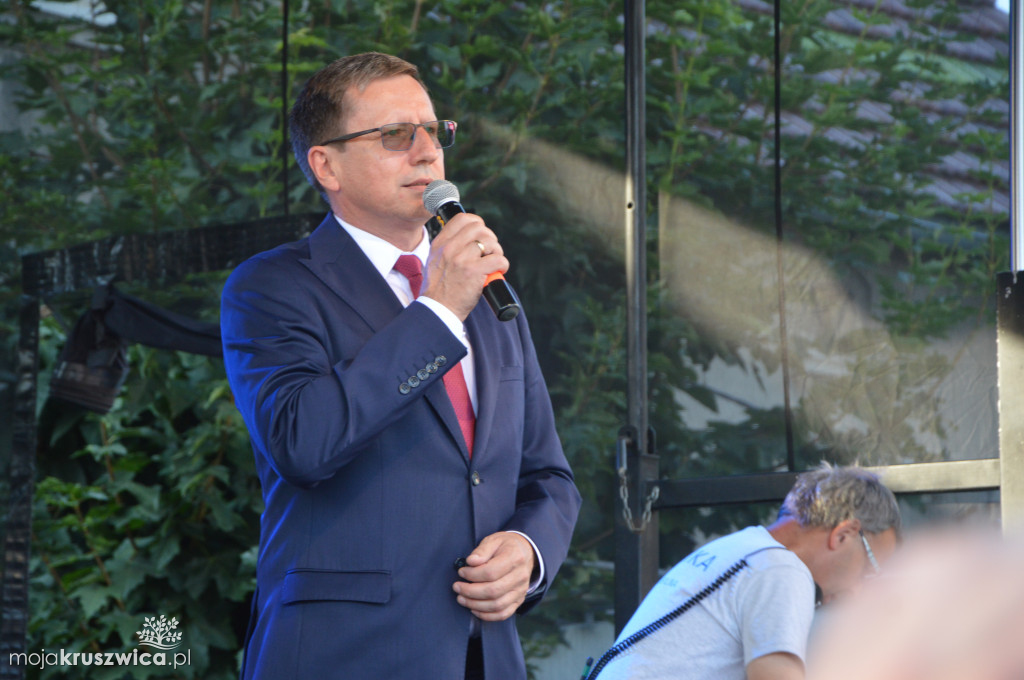 Uroczyste otwarcie i pyszny tort dla solenizantów
