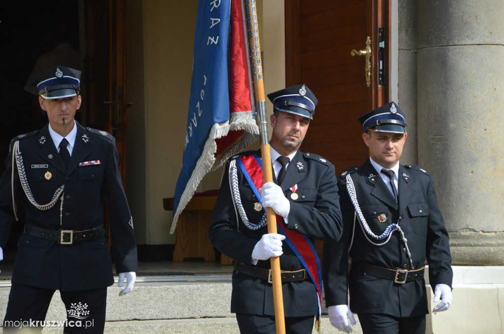Barwny korowód dożynkowy
