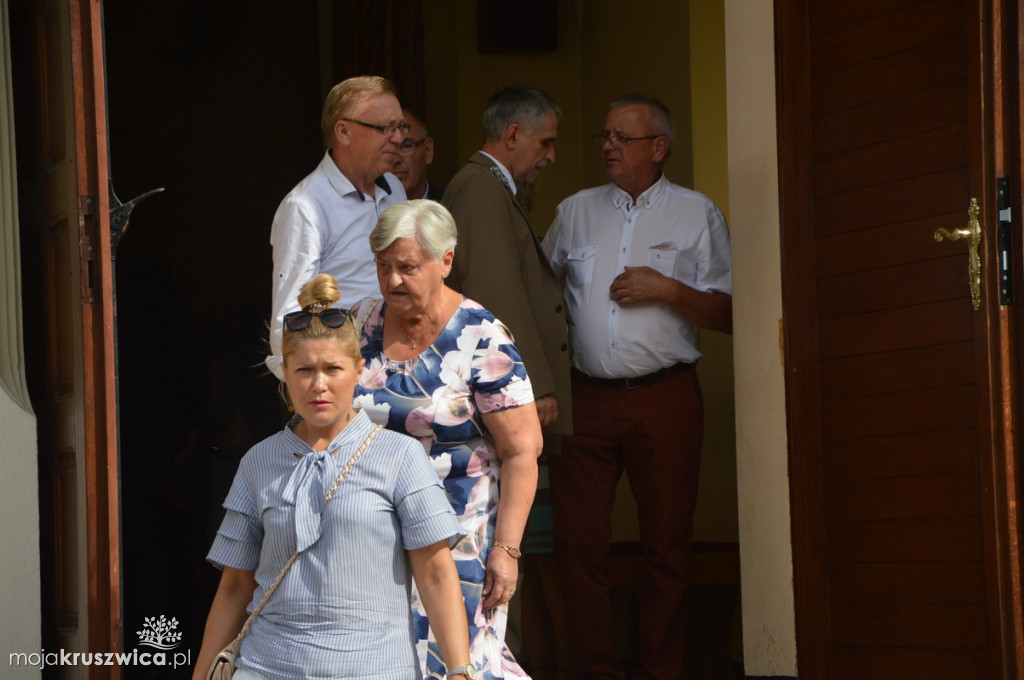 Barwny korowód dożynkowy