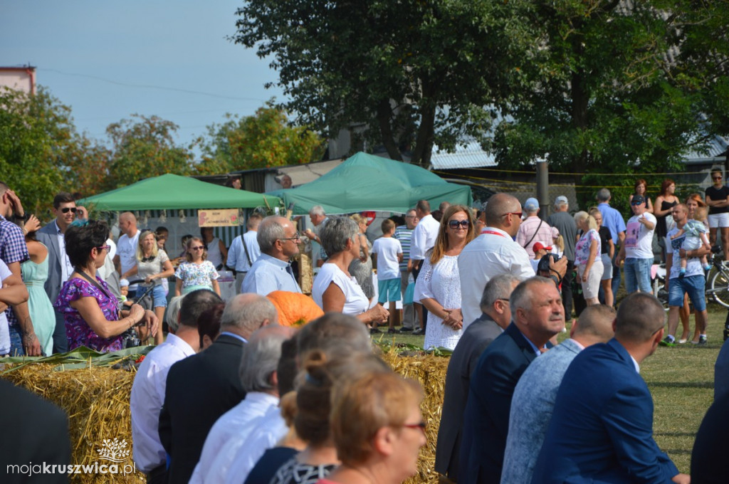 Ceremoniał dożynkowy w Polanowicach