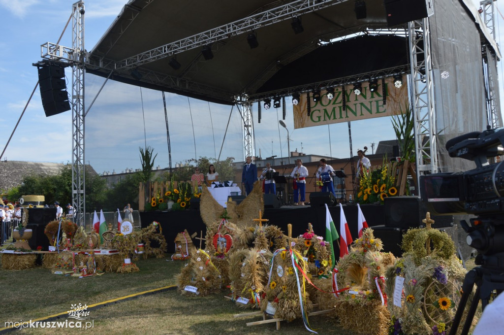 Ceremoniał dożynkowy w Polanowicach
