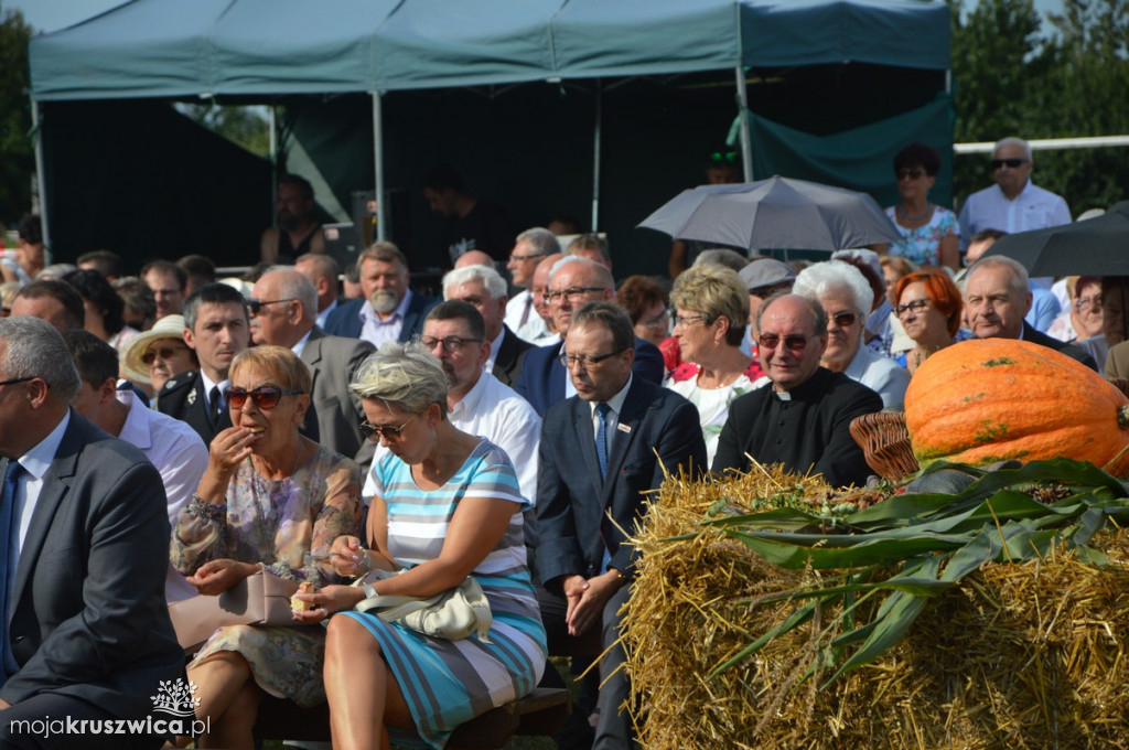 Ceremoniał dożynkowy w Polanowicach