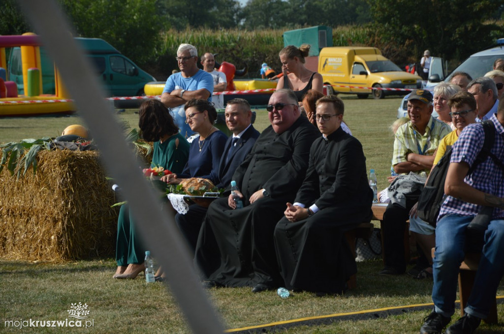 Ceremoniał dożynkowy w Polanowicach