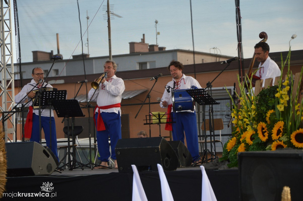 Poturba i Cynamony na scenie