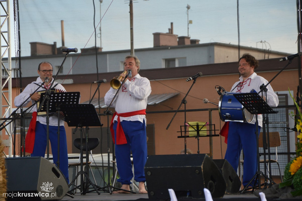 Poturba i Cynamony na scenie