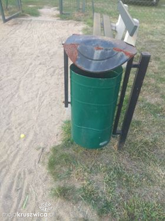 Stan placu zabaw przy Kraszewskiego