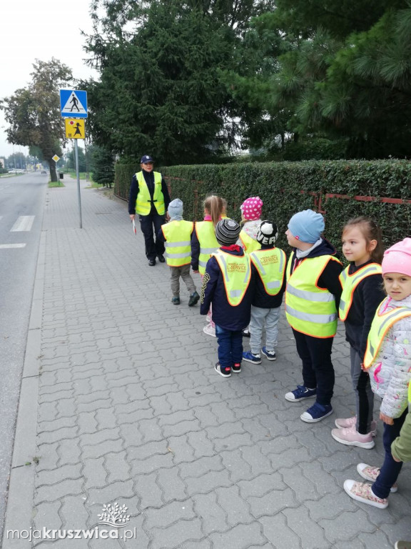 Policjantka z Kruszwicy w przedszkolu