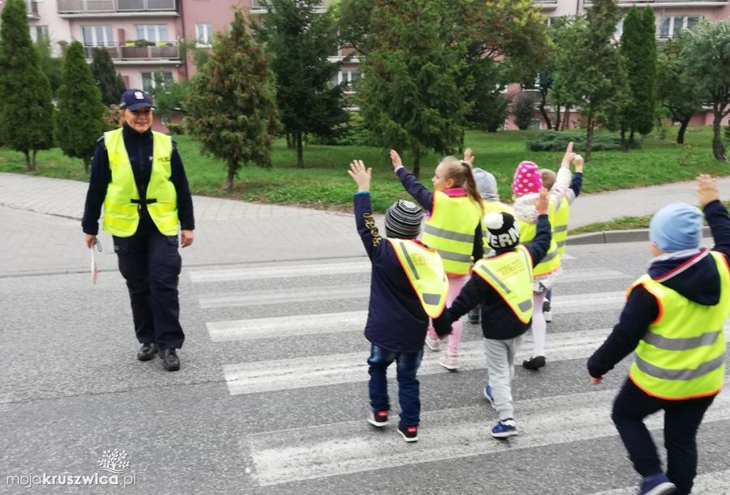 Policjantka z Kruszwicy w przedszkolu