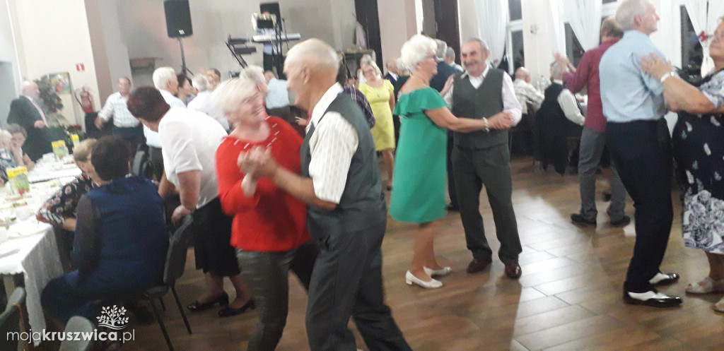 Zabawa seniorów w Chełmcach