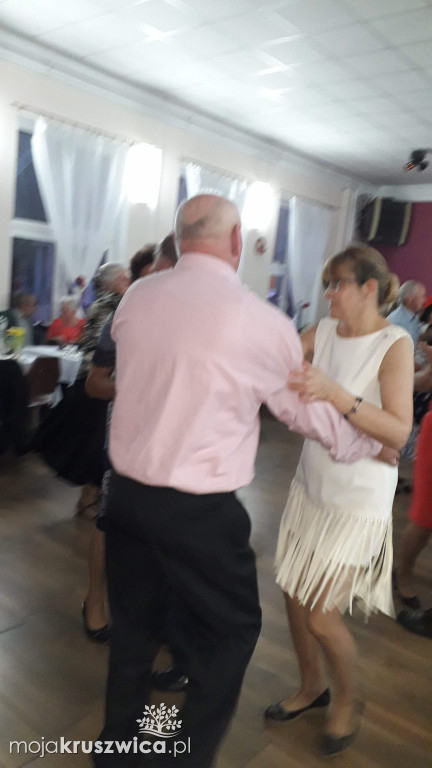 Zabawa seniorów w Chełmcach