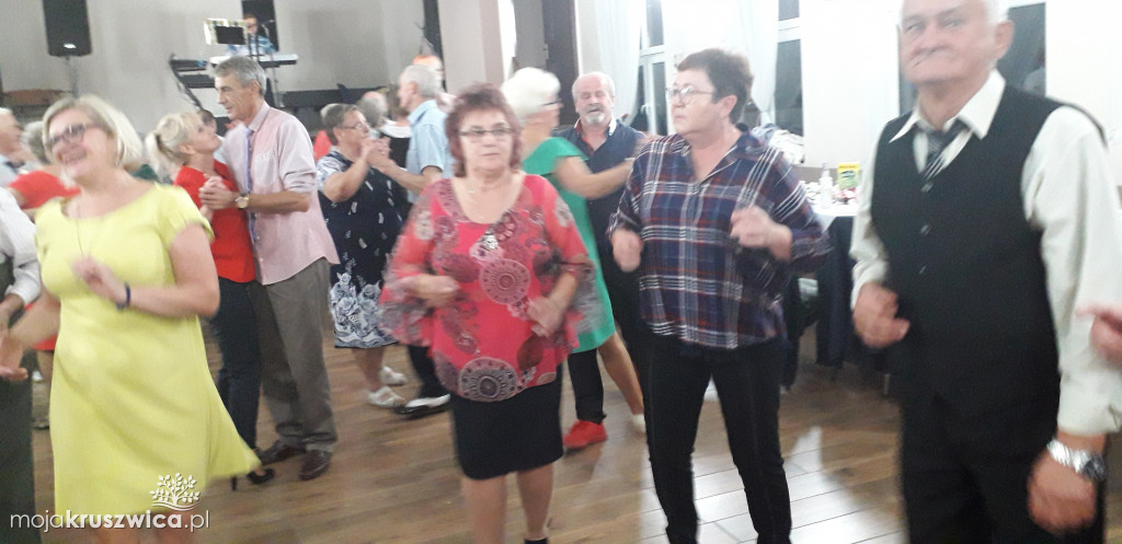Zabawa seniorów w Chełmcach