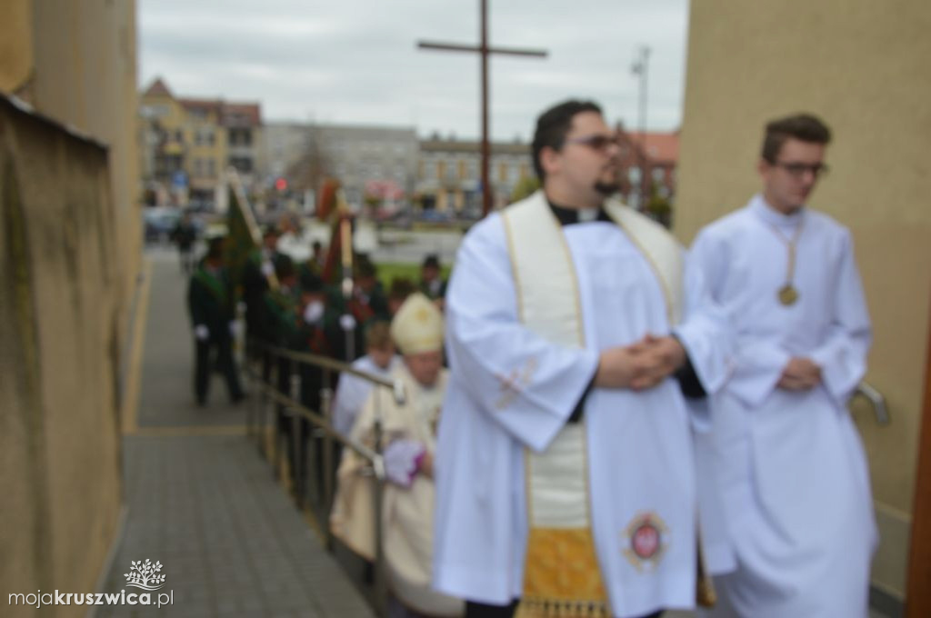 Myśliwi modlą się za wstawiennictwem św.Huberta